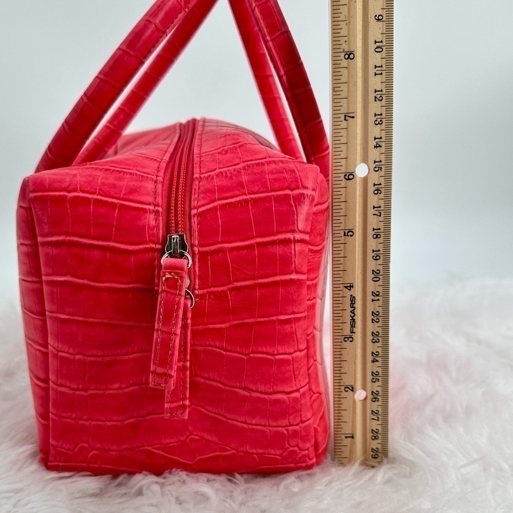 Susan Nichole Pink Crocodile Vegan Leather Oneness with Earth Hand/Cosmetic Bag - Picture 14 of 15